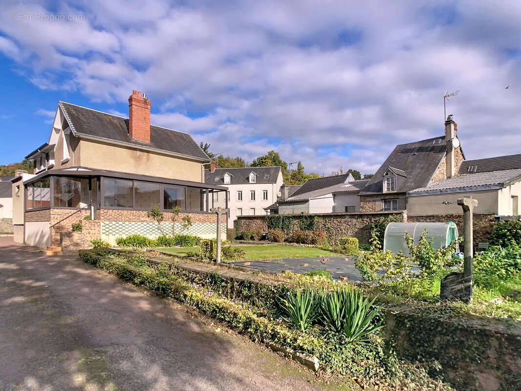 Maison à PONT-HEBERT