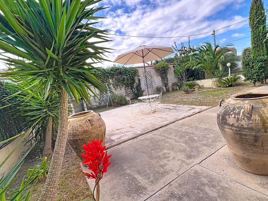 Secteur residentiel - villa 3  faces 170 m2 hbts  sur 441 m2 de terrain  - - photo 12