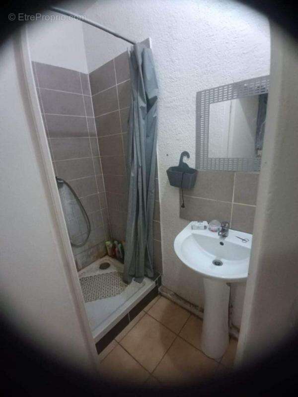 Appartement à MARSEILLE-1E