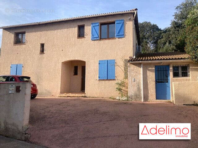 Maison à SAINT-GILLES