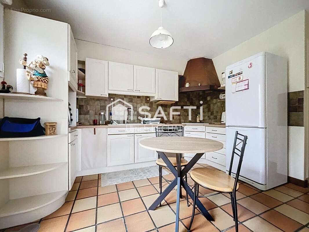 Maison 183 m² à Saint-Andre-Des-Eaux  - photo 5