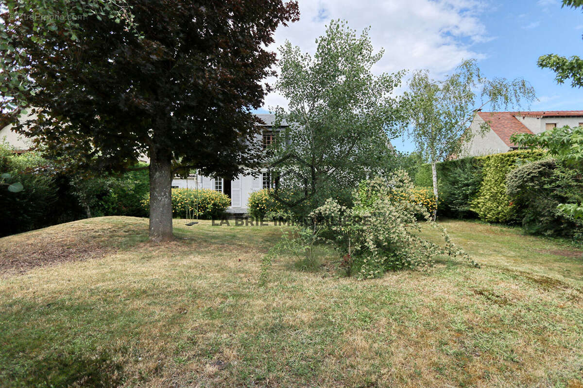 Maison à VILLECRESNES