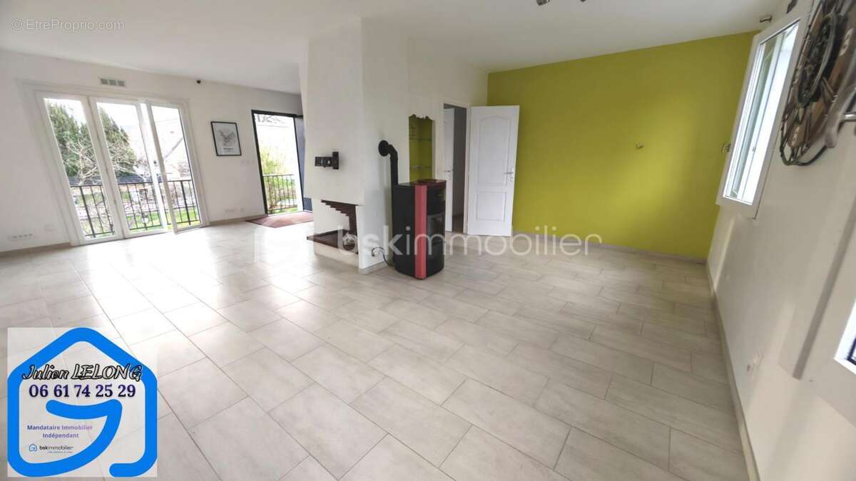 Maison à VARENNES-VAUZELLES