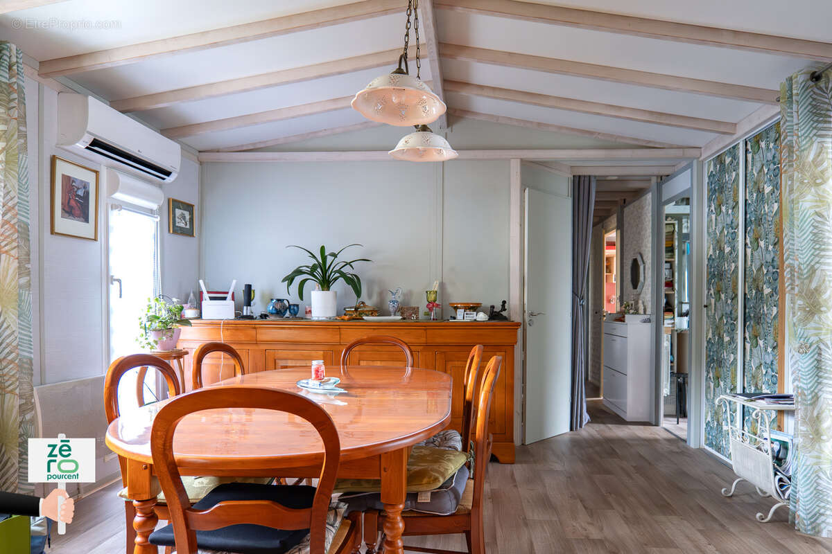 Maison à SAINT-CYR-EN-TALMONDAIS