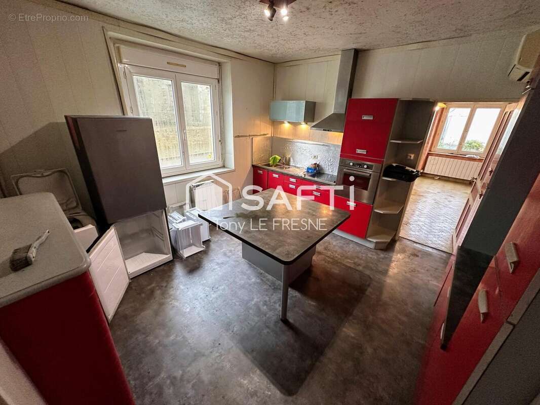 Photo 5 - Maison à REGUINY