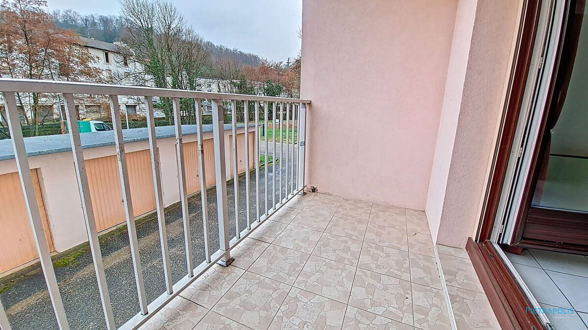 Appartement à PONT-EVEQUE