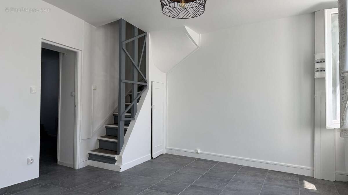 Maison à NOTRE-DAME-DE-BONDEVILLE