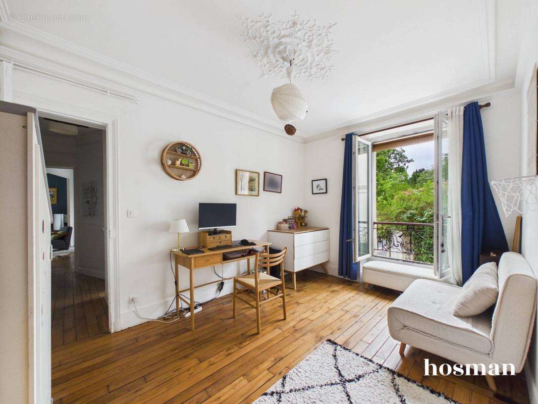 Appartement à PARIS-14E