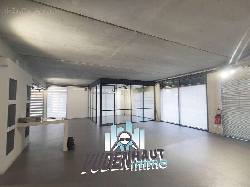 Commerce à CORNEBARRIEU