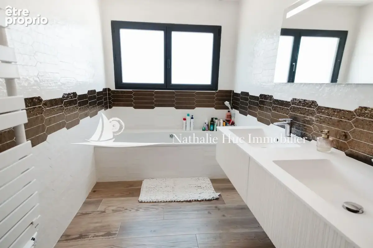 Maison 5 pièces 137 m² à vendre à Saint-Cyprien (66750) - photo 9