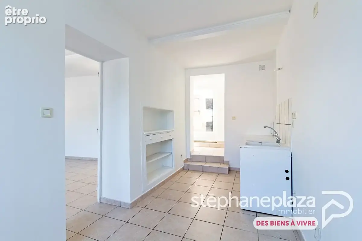 Maison de village avec 220 m² de dépendances  Fort potentiel - photo 6