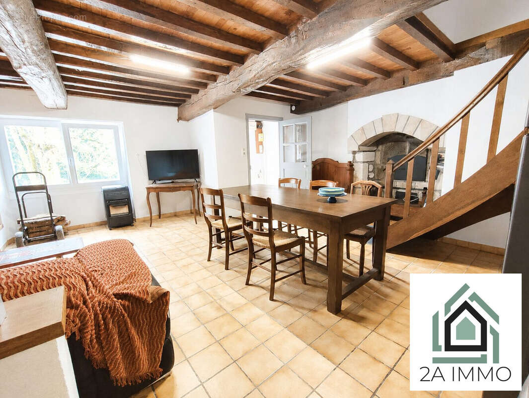 Maison 65 m² à Espinasse  - photo 3