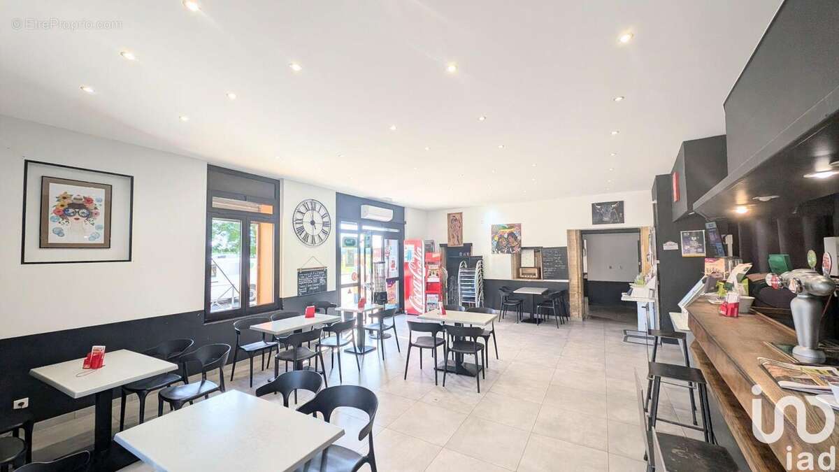 Photo 6 - Commerce à SAINT-GERVASY