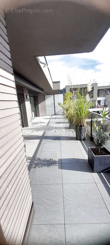 Appartement à VETRAZ-MONTHOUX