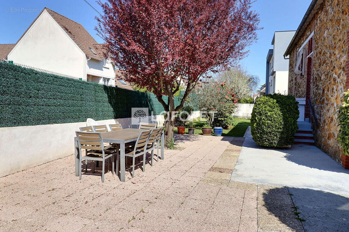 Maison à VITRY-SUR-SEINE