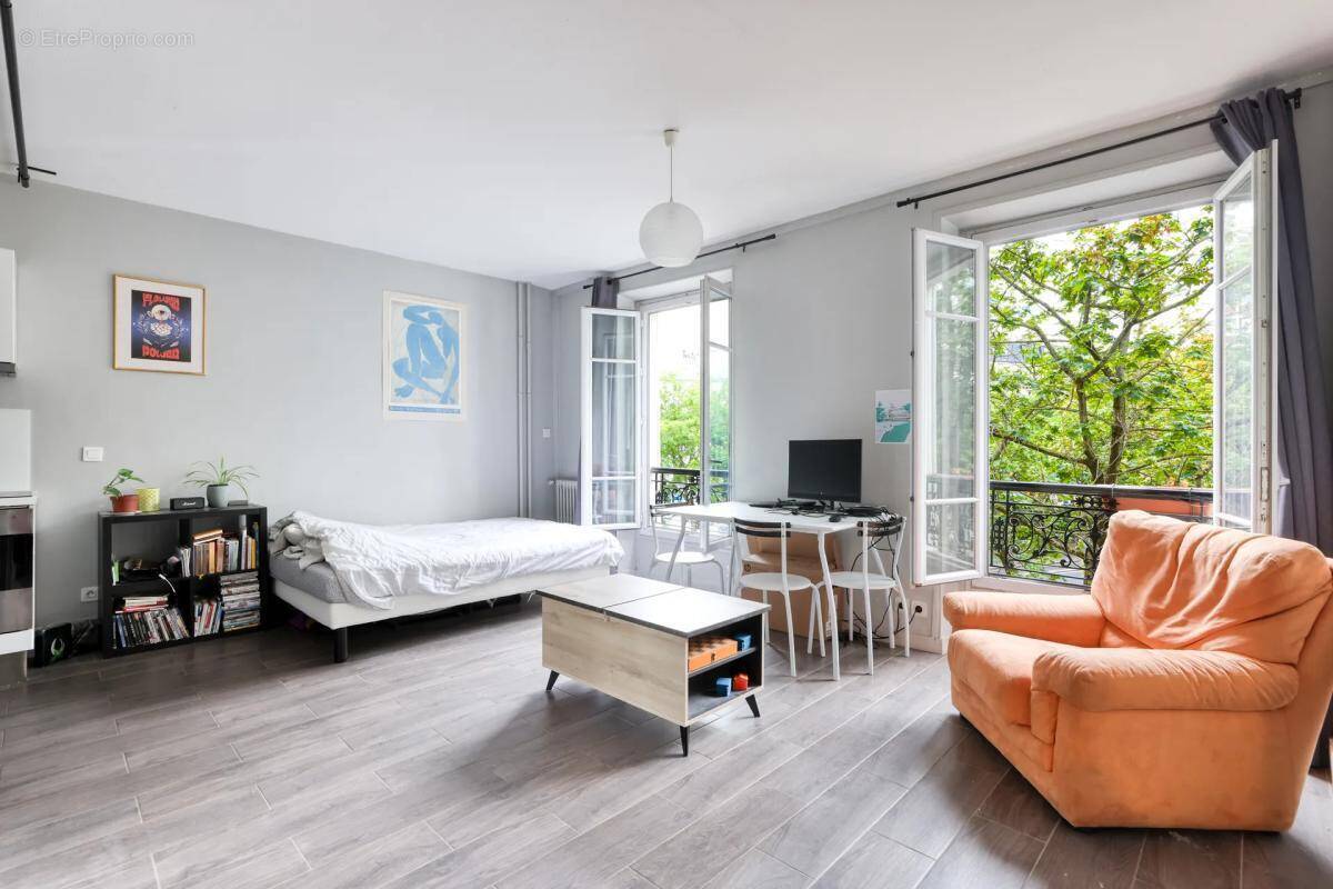 Appartement à PARIS-19E