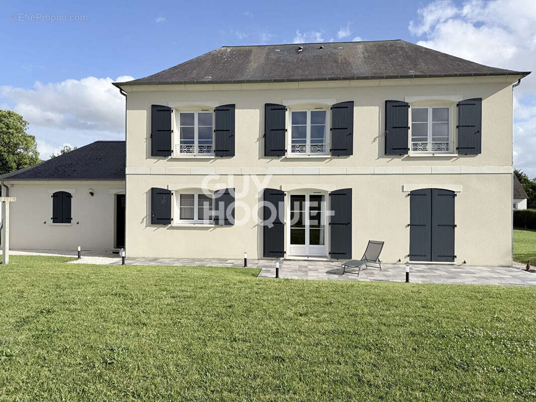 Maison à SAINT-MARTIN-DE-FONTENAY