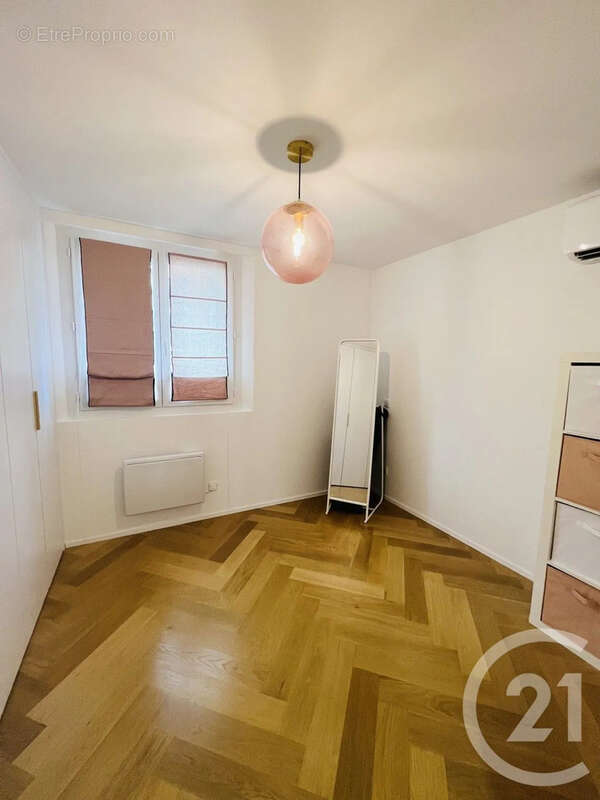 Appartement à CORTE