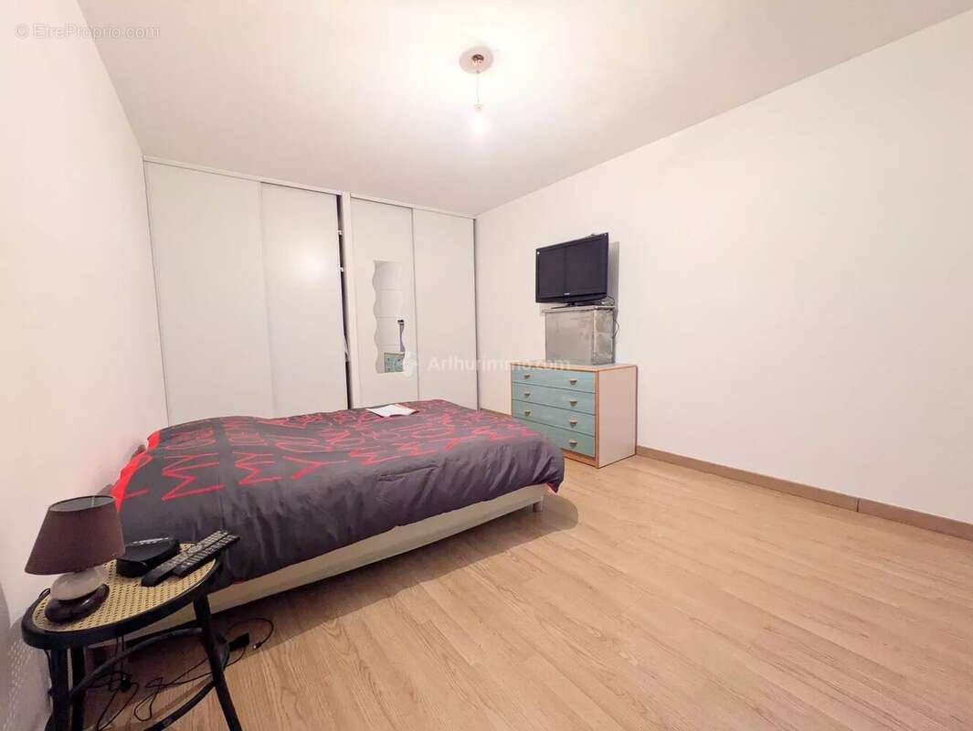 Maison à NEUFCHATEAU