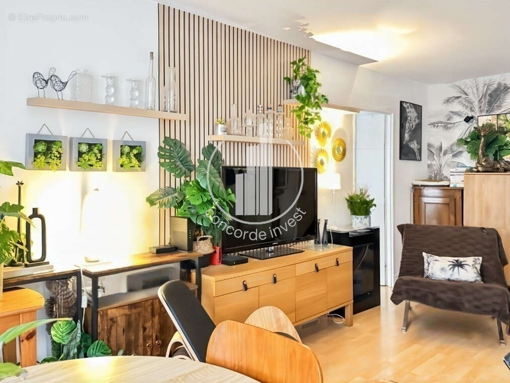 Appartement à PARIS-15E