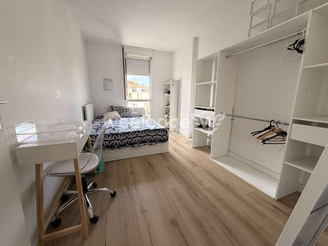 Appartement 83 m² à Acheres  - photo 6