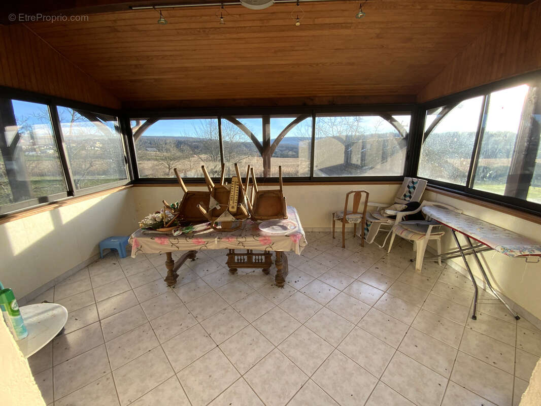 Maison à GRANGES-LE-BOURG