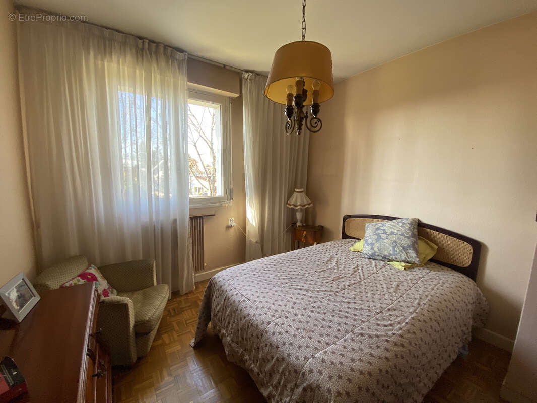 Maison T9 située à Séméac - photo 7