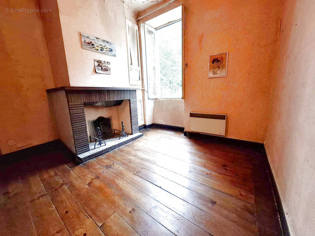 Appartement à TARDETS-SORHOLUS
