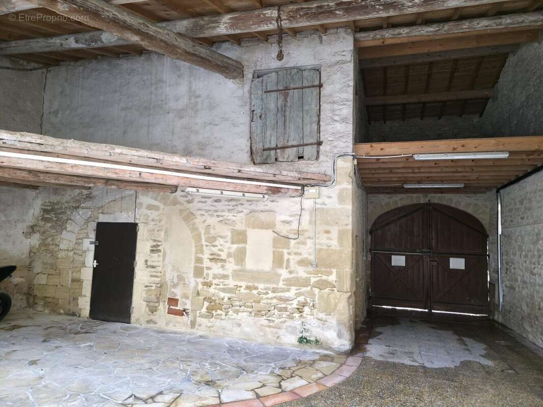 Appartement à AUBAIS