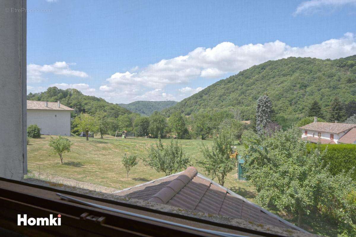 Maison avec dépendances et grand terrain – Chirens - photo 13