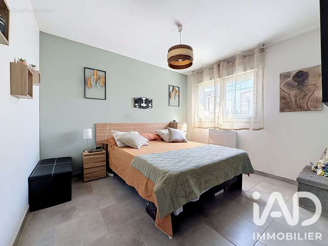Maison 98 m² à Istres  - photo 6