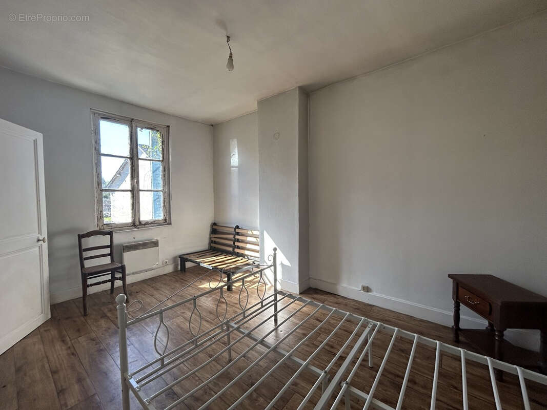 Maison à LAGRAULIERE