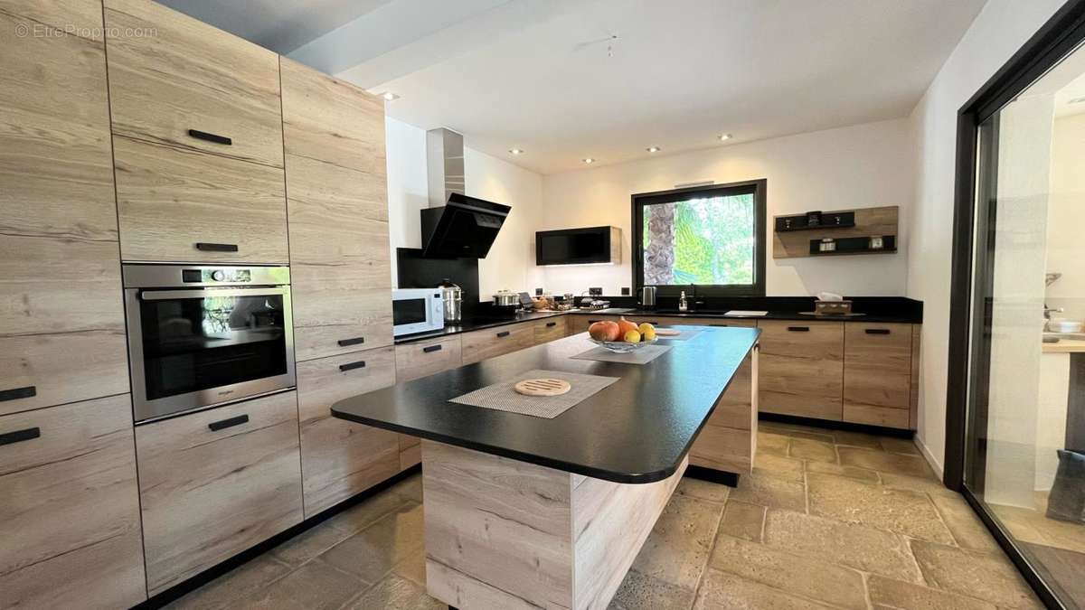 Maison à DRAGUIGNAN