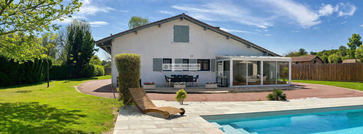 Maison à AZUR