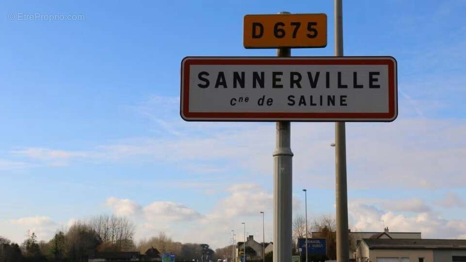 Terrain à SANNERVILLE