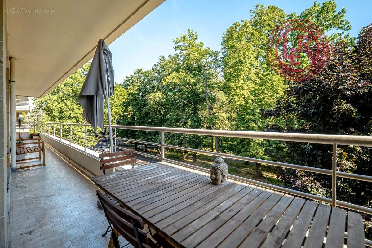 Appartement à FONTENAY-SOUS-BOIS