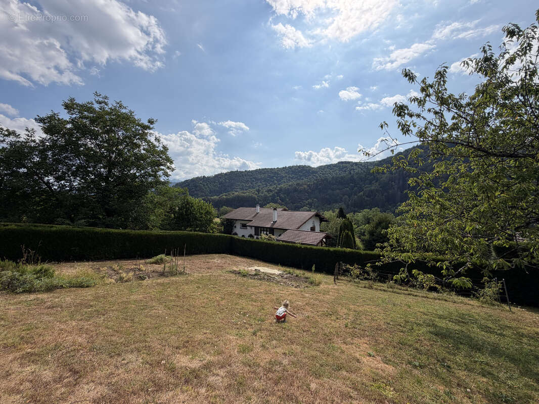 Magnifique chalet dans un ecrin de verdure  sur la commune de saint-andre-de-boege - photo 18
