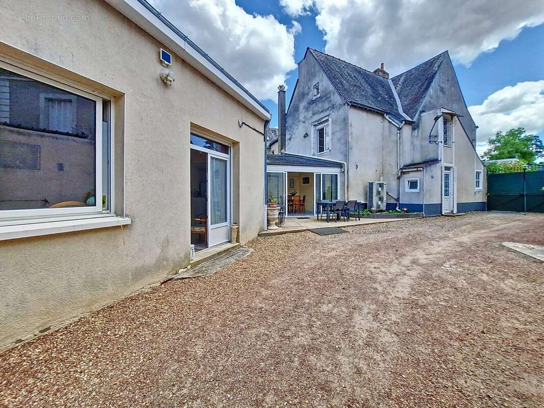 Maison à CHATEAU-LA-VALLIERE