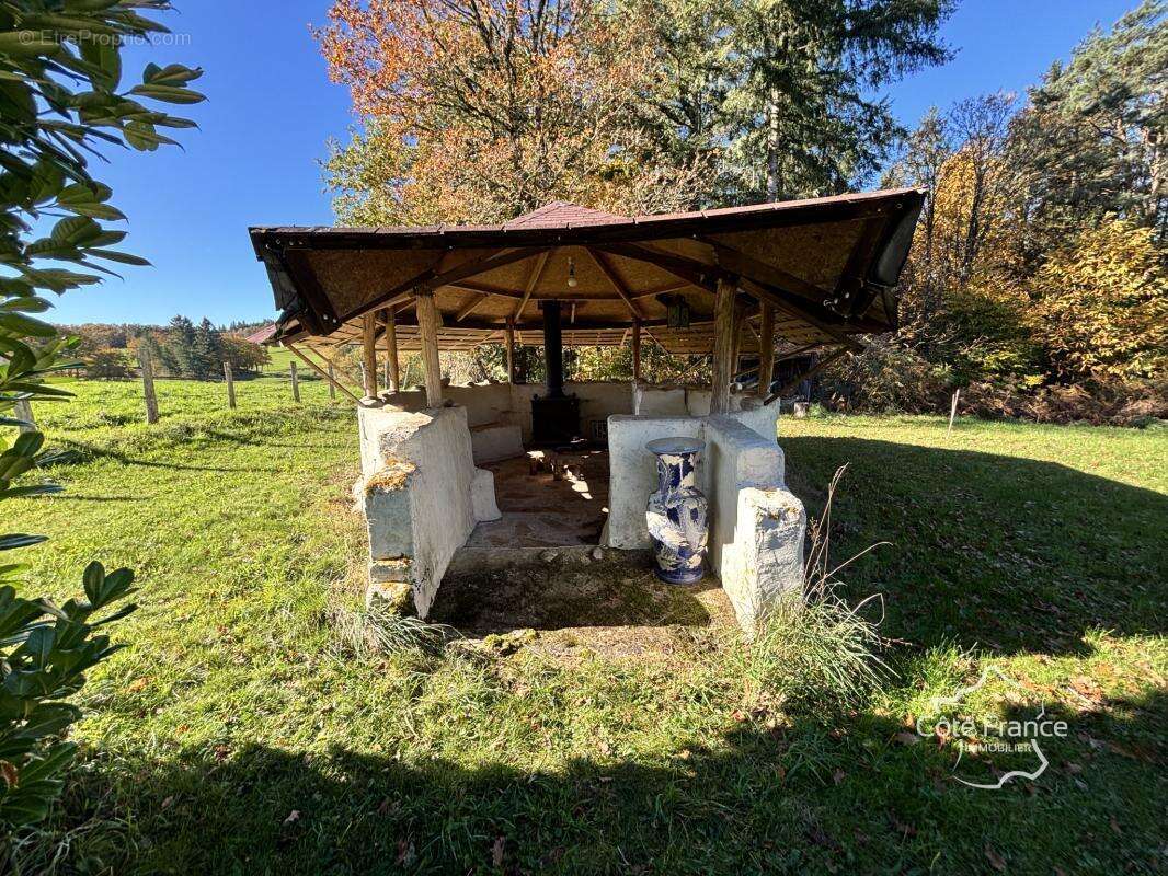 Maison à GOULLES
