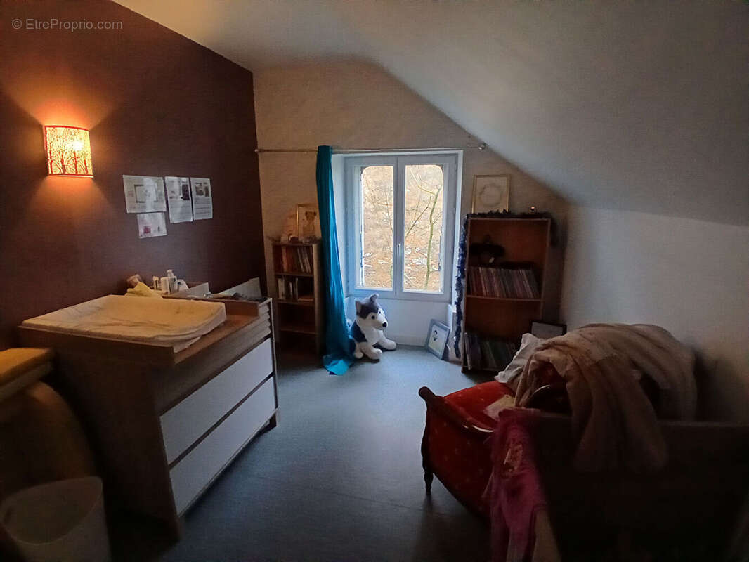 Maison à LA CROPTE