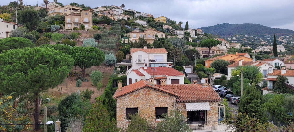 Appartement à MANDELIEU-LA-NAPOULE