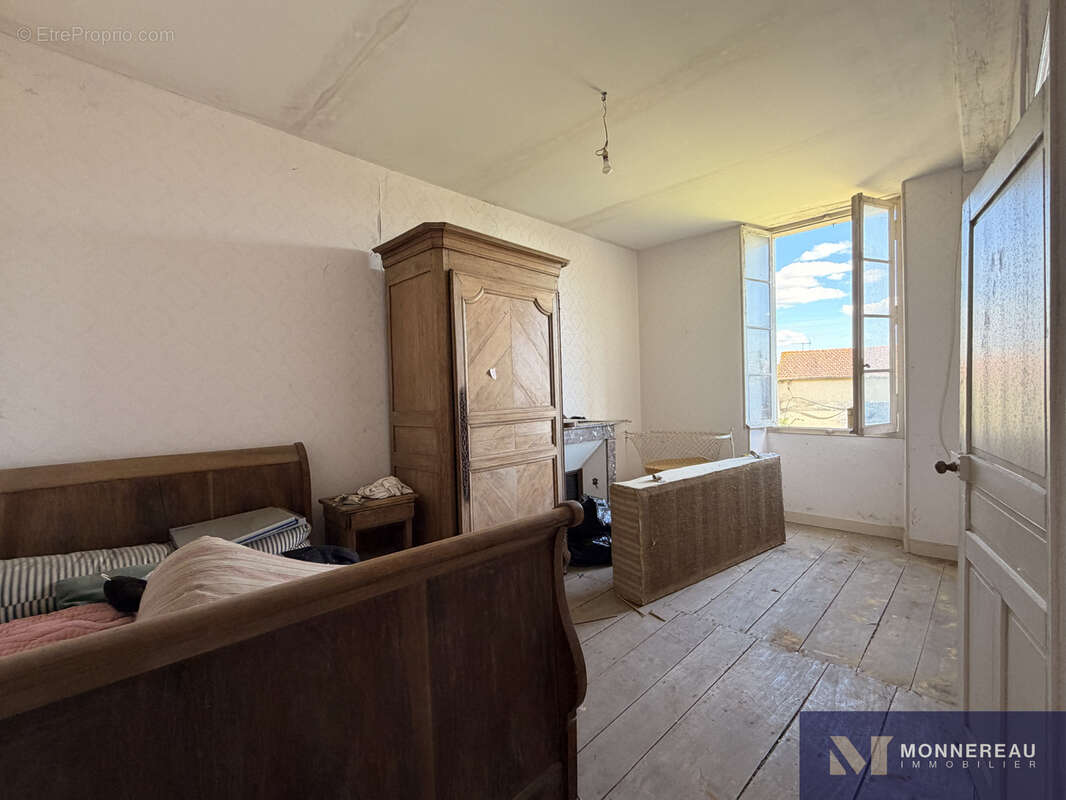 Maison de maitre a rehabiliter - photo 8