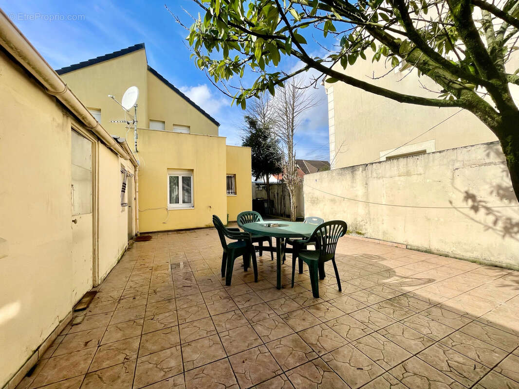 Maison à AULNAY-SOUS-BOIS