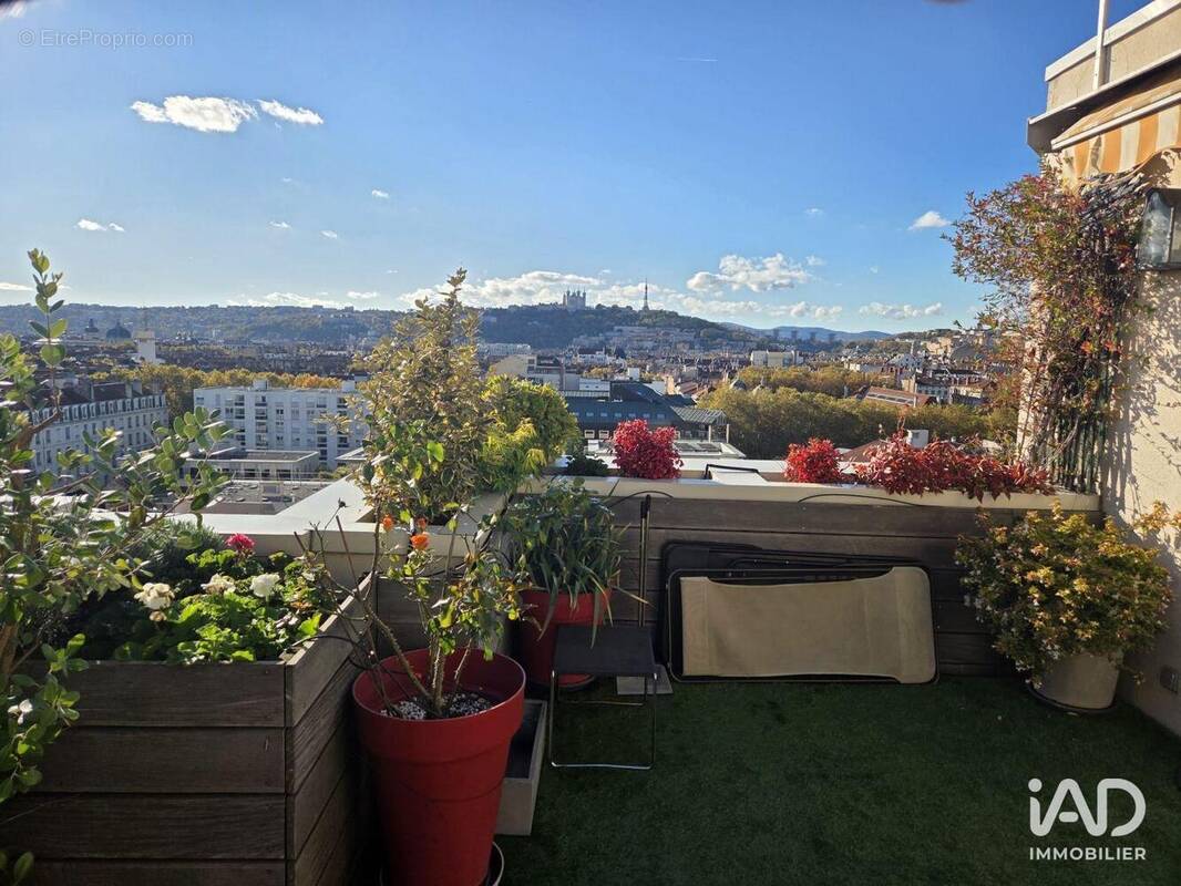 Photo 1 - Appartement à LYON-6E