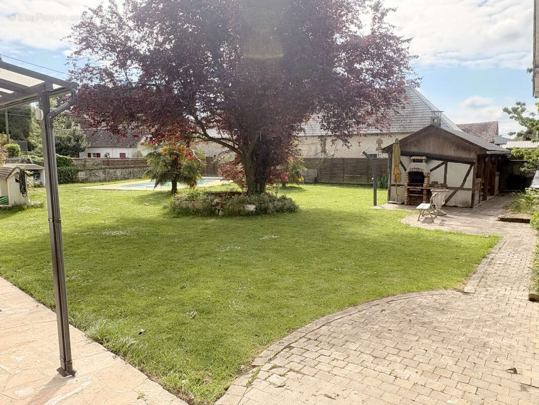 Maison à SAINTE-GENEVIEVE