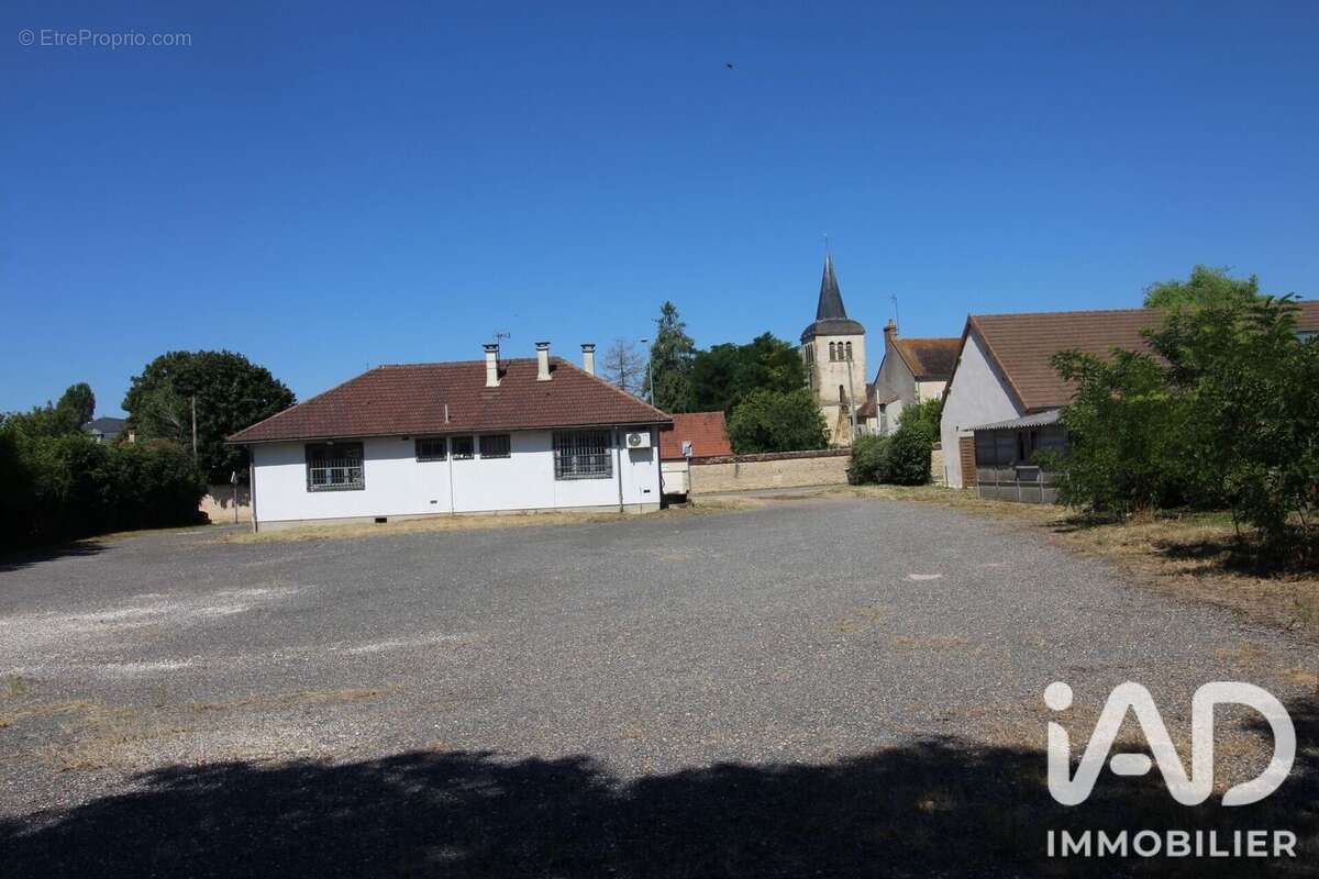 Photo 3 - Maison à VARENNES-VAUZELLES