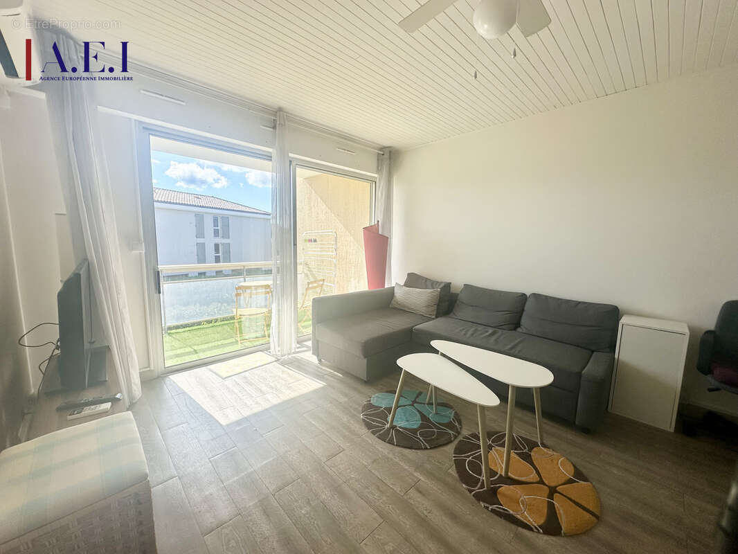 Appartement à SIX-FOURS-LES-PLAGES