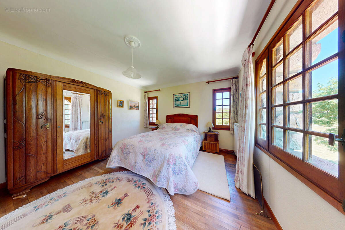 MAS DE CARACTERE 308M² au Coeur des Pyrénéen - Orientales - photo 14