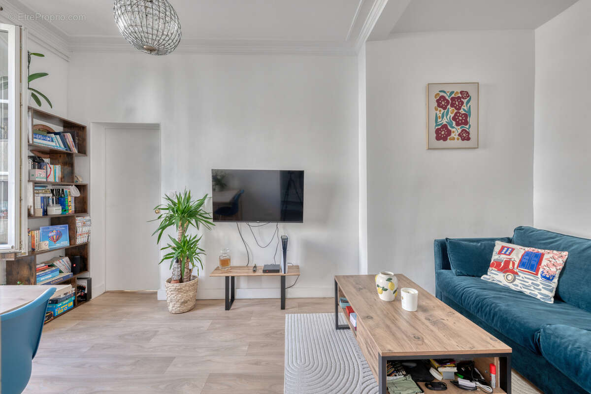 Appartement à PARIS-7E