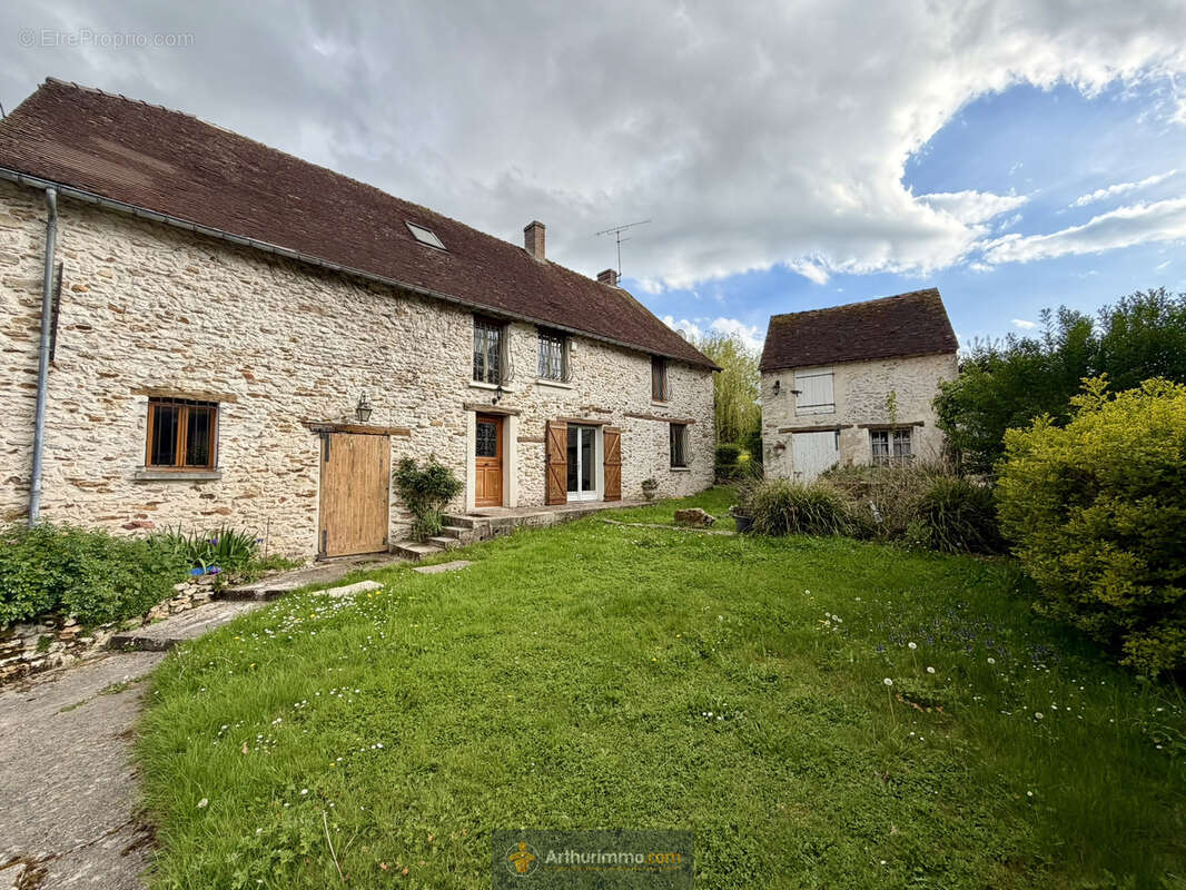 Maison à ROZAY-EN-BRIE